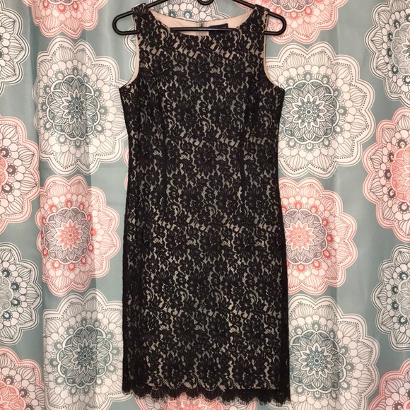 Ann Taylor Dresses & Skirts - Sz 8P Ann Taylor black sleeveless lace dress
